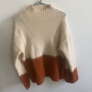 NWOT line and dot sweater